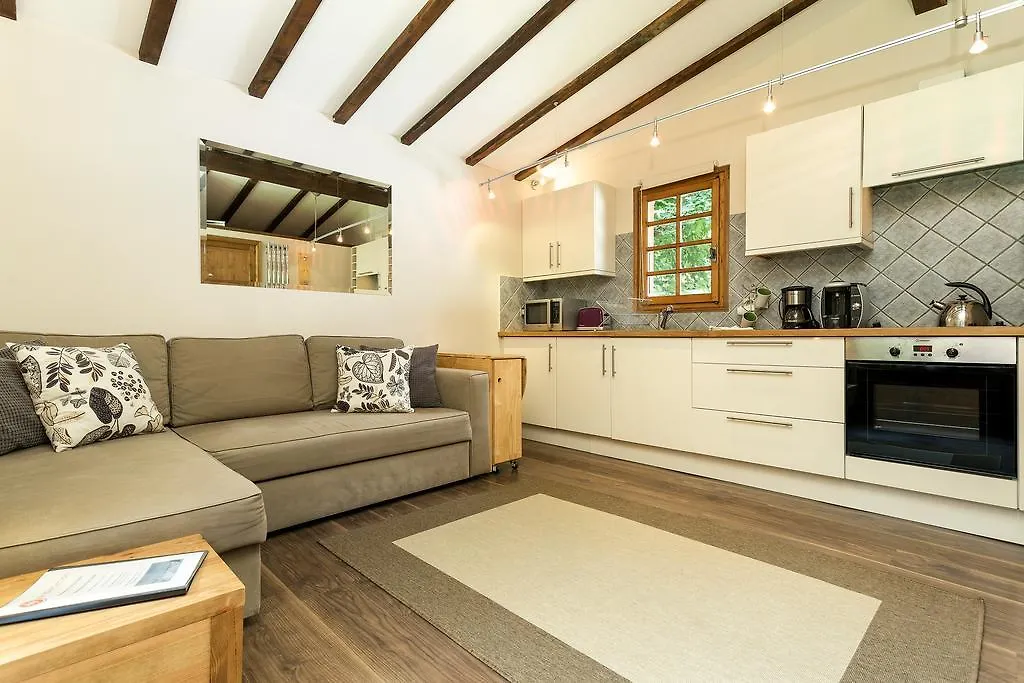 Mazot Loppe - A Cosy Central Chamonix Hideaway