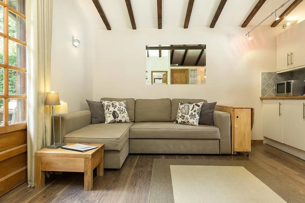 Mazot Loppe - A Cosy Central Chamonix Hideaway