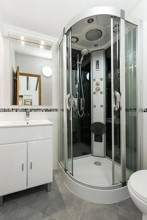 Apartment Mazot Loppe - A Cosy Central Chamonix Hideaway France